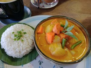 Khmer curry made vegan for me at Brother Bong in Siem Reap