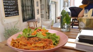 Lasgania at Cabane  in Lisbon