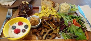 Yummy brunch at Cabane  in Lisbon