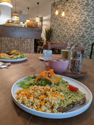Avo toast and smashed tofu at Cabane  in Lisbon