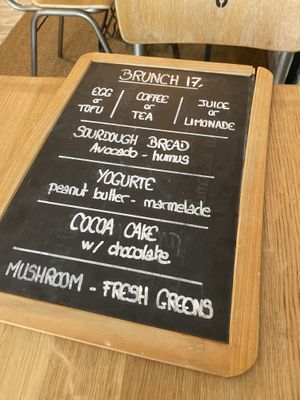 Brunch   at Cabane  in Lisbon