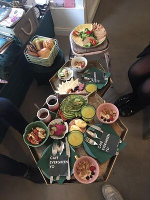 Breakfast for two vegans and a vegetarian at Café Evergreen in Duisburg