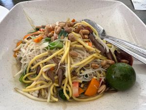Hokkien mee $4.50  at Lin Lin Vegetarian Delight 霖霖素食 in East Singapore
