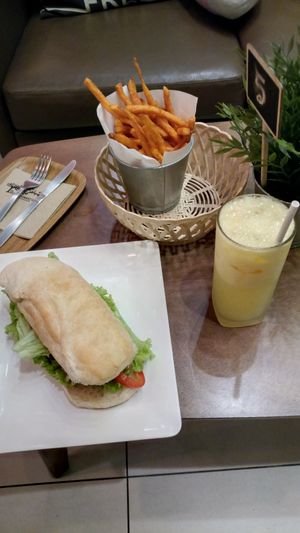 Unglaublich gut und so nettes personal at The Mossy Forest Cafe in Tanah Rata