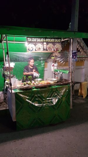 The food cart at Kwenski's - Food Stall in Pai