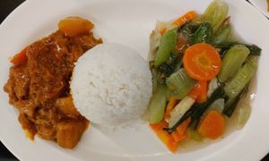 afritada and chopsuey at Bodhi in Metro Manila