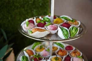 Desserts at Mamã Romã in Lisbon