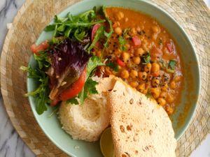 Caril de Grão  at Veg & Tal in Sines