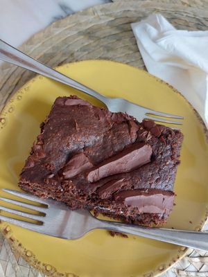 Chocolate vegan brownie at Veg & Tal in Sines