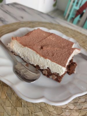 Vegan tiramissu at Veg & Tal in Sines