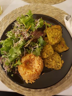 . at Veg & Tal in Sines