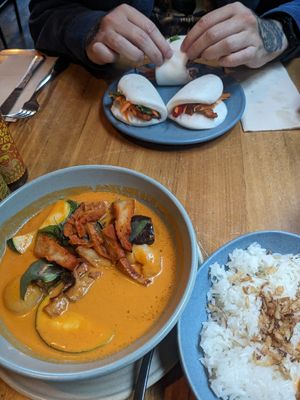 Duck curry and bao bun at The Carringbush Hotel in Abbotsford