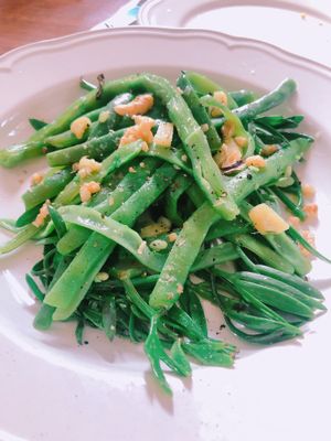 Green beans with local herbs and walnuts at Turfanda in Ayvalik