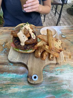 Nica Burger  at Coco Calala in Leon