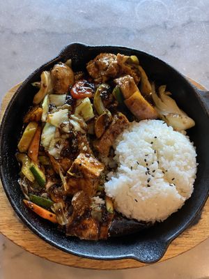 Black pepper hot pan  at Sushi Soldier Eightgrains  in Christchurch