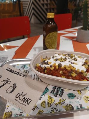 Salad chili sin carne at Donki in Brussels