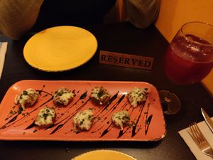 Cogumelos assados recheados at Kong - Food Made With Compassion in Lisbon