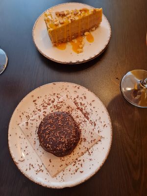 Sobermesas do melhor! at Kong - Food Made With Compassion in Lisbon