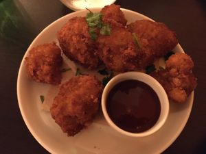 "Wings" made with cauliflower at Kong - Food Made With Compassion in Lisbon