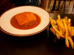  at Kong - Food Made With Compassion in Lisbon