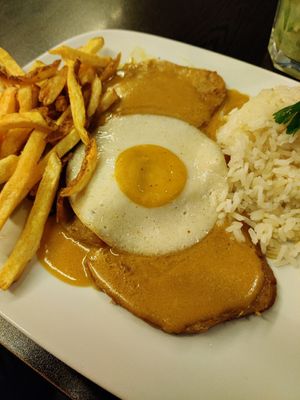 Vegan Bitoque - a traditional Portuguese dish at Kong - Food Made With Compassion in Lisbon