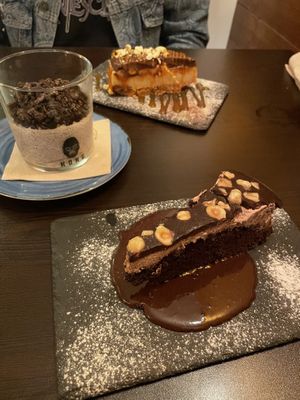 Top:snickers cake/ left:Oreo mousse/ bottom:Nutella cake  at Kong - Food Made With Compassion in Lisbon
