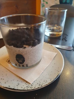 oreo mousse at Kong - Food Made With Compassion in Lisbon