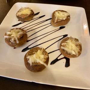 Cogumelos assados   at Kong - Food Made With Compassion in Lisbon