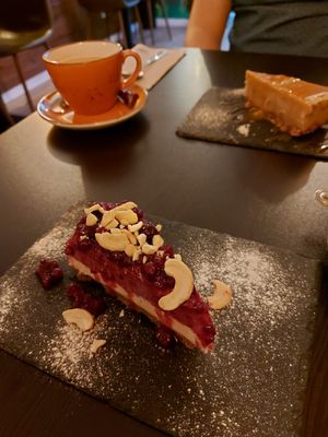 Cheesecake with berries and salted caramel at Kong - Food Made With Compassion in Lisbon