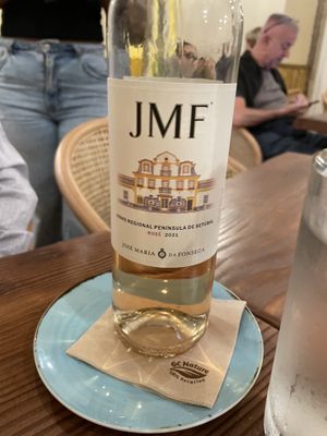 Rose  at Kong - Food Made With Compassion in Lisbon