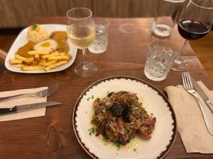 Vegan Bitoque & Happy Octopus a la Polvo a Lagareiro...fantastic at Kong - Food Made With Compassion in Lisbon