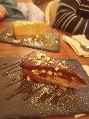 Snickers at Kong - Food Made With Compassion in Lisbon