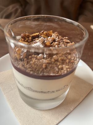 chesscake con chocolate  at Kong - Food Made With Compassion in Lisbon