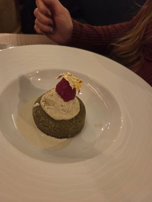 Pistachio gateau   at Kong - Food Made With Compassion in Lisbon