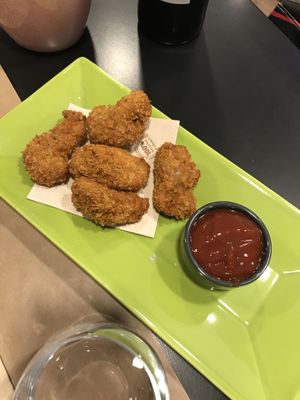 Vegan nuggets at Kong - Food Made With Compassion in Lisbon