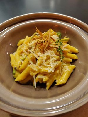 Mac cheese at Kong - Food Made With Compassion in Lisbon