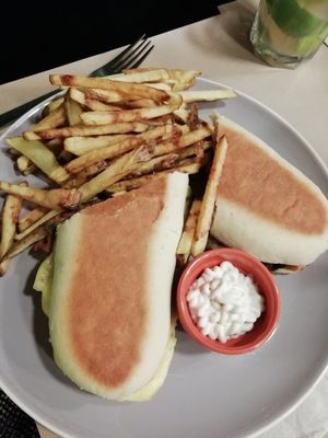 Prego em bolo do caco at Kong - Food Made With Compassion in Lisbon