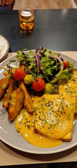 Tofu and oven potato salad at Kong - Food Made With Compassion in Lisbon