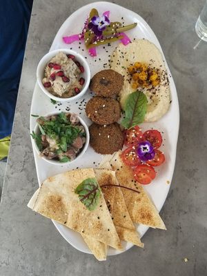 Grazing plate at Khamsa in Erskineville