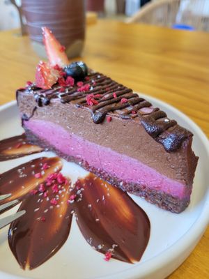 Raspberry chocolate cheesecake... Divine 😍 at Deli Devi in Koh Phangan