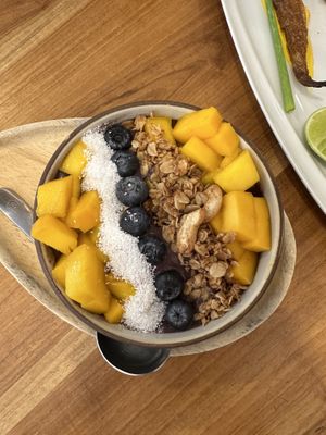 Açaí bowl, 10/10   at Deli Devi in Koh Phangan