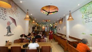 main hall 2023 at Tiem Chay Xua in Da Nang