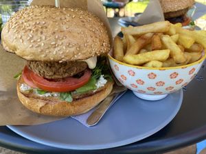 Mr. Bean burger  at Tavci Kuhna in Lesce