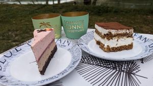 Tiramisu und Himbeertorte  at Tavci Kuhna in Lesce
