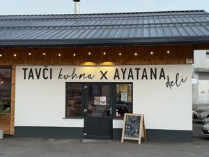 ...  at Tavci Kuhna in Lesce