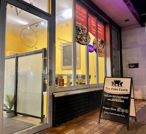 Front #Veganuary at The Pizza Castle and Indian Curry in Vancouver