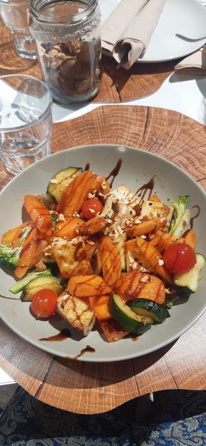  at True Food in Faro