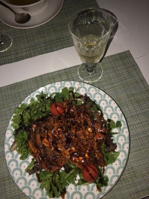 tofu marinado. muito bom. eventualmente, o cardápio muda   at True Food in Faro