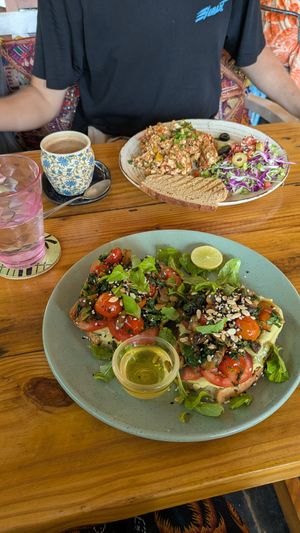 Avo toast (lots of garlic tho) at Mandala Cafe in Agonda