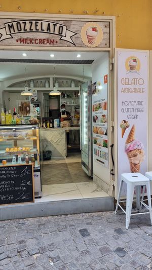  at Mozzelato in Naples